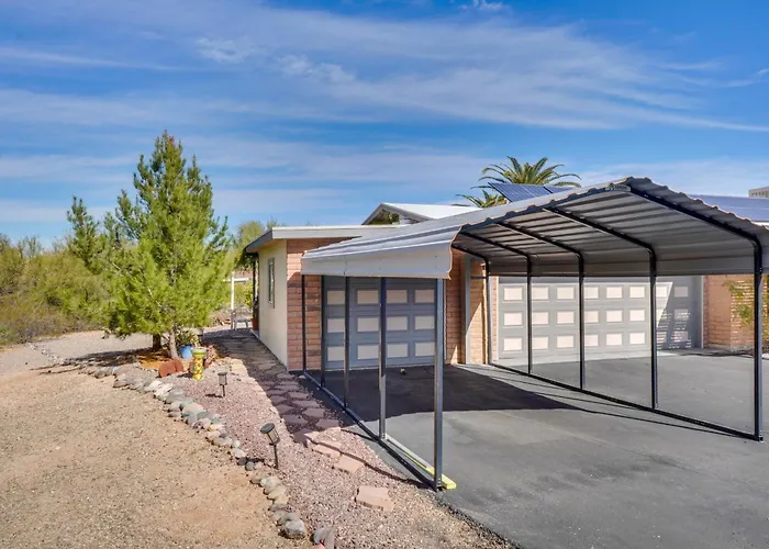 Walkable W/ Patio In Tucson! Apartment Tucson