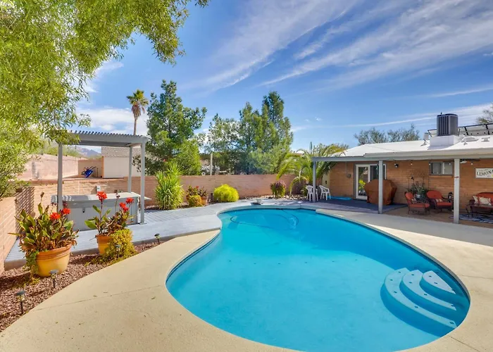 Walkable W/ Patio In Tucson! Apartment