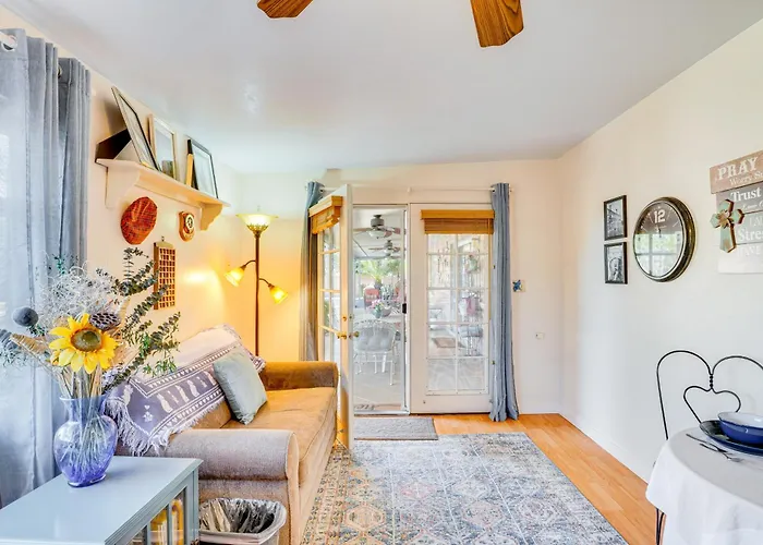 Walkable W/ Patio In Tucson! Apartment Tucson